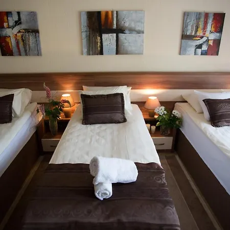 Motel Trend
