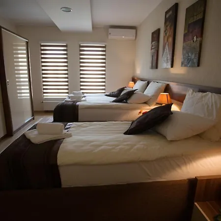 モーテル Trend 4*