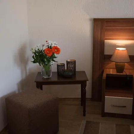 モーテル Trend 4*